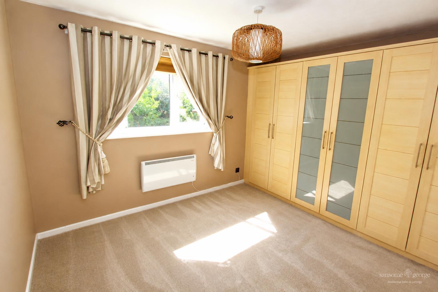 Lamorna Crescent, Tilehurst, Reading